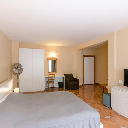 Gæstehus Pensiunea Casa Tepes 3*